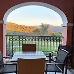 Apartamento Cap Estérel 4 Pers équipé, Belle Vue Golf, Centre Village Pierre&vacances , Parking Inclus Et 5 Piscines Accès Gratuit, Clim, Wifi, Tv, Lave-vaisselle Et Lave-linge,four, Plancha *