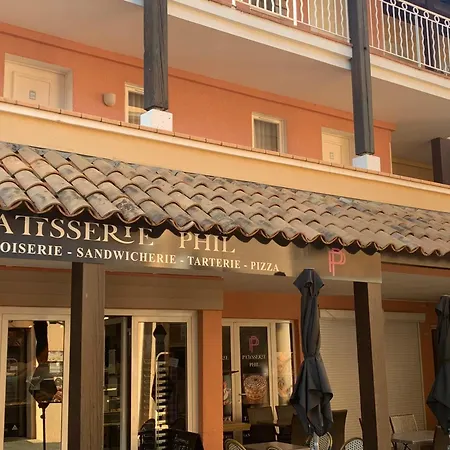 Apartamento Cap Estérel 4 Pers équipé, Belle Vue Golf, Centre Village Pierre&vacances , Parking Inclus Et 5 Piscines Accès Gratuit, Clim, Wifi, Tv, Lave-vaisselle Et Lave-linge,four, Plancha