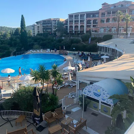 Cap Estérel 4 Pers équipé, Belle Vue Golf, Centre Village Pierre&vacances , Parking Inclus Et 5 Piscines Accès Gratuit, Clim, Wifi, Tv, Lave-vaisselle Et Lave-linge,four, Plancha Apartamento Saint-Raphaël
