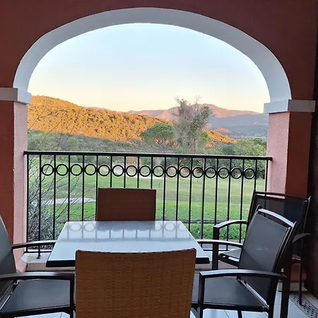 Apartment Cap Esterel 4 Pers Equipe, Belle Vue Golf, Centre Village Pierre & , Parking Inclu Et 5 Piscines Acces Gratuit, Clim, Wifi, Tv, Lave-vaisselle Et Lave-linge,four, Plancha *