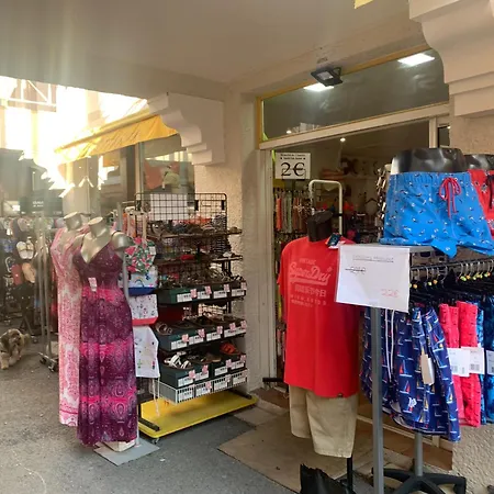 Апартаменты Cap Esterel 4 Pers Equipe, Belle Vue Golf, Centre Village Pierre & , Parking Inclus Et 5 Piscines Acces Gratuit, Clim, Wifi, Tv, Lave-vaisselle Et Lave-linge,four, Plancha Сен-Рафаэль