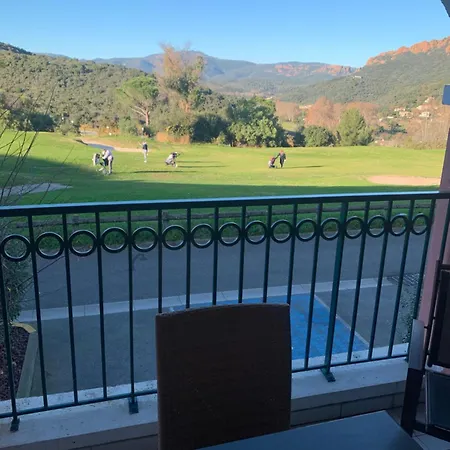 Cap Esterel 4 Pers Equipe, Belle Vue Golf, Centre Village Pierre & , Parking Inclus Et 5 Piscines Acces Gratuit, Clim, Wifi, Tv, Lave-vaisselle Et Lave-linge,four, Plancha Saint-Raphaël