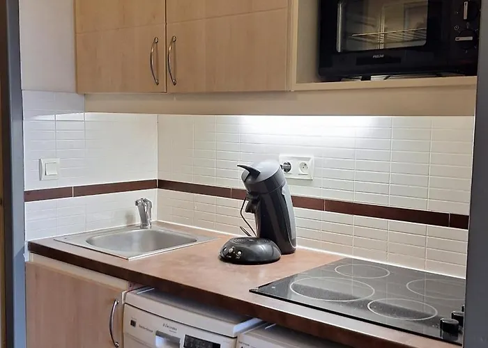 Apartamento Cap Estérel 4 Pers équipé, Belle Vue Golf, Centre Village Pierre&vacances , Parking Inclus Et 5 Piscines Accès Gratuit, Clim, Wifi, Tv, Lave-vaisselle Et Lave-linge,four, Plancha