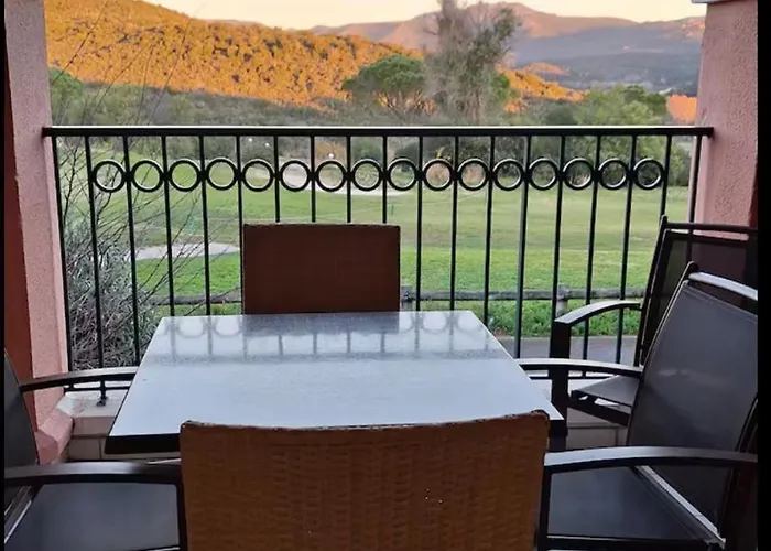Cap Esterel 4 Pers Equipe, Belle Vue Golf, Centre Village Pierre & , Parking Inclus Et 5 Piscines Acces Gratuit, Clim, Wifi, Tv, Lave-vaisselle Et Lave-linge,four, Plancha Apartmán