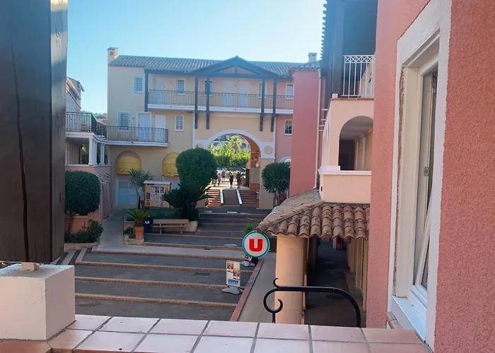 Apartamento Cap Estérel 4 Pers équipé, Belle Vue Golf, Centre Village Pierre&vacances , Parking Inclus Et 5 Piscines Accès Gratuit, Clim, Wifi, Tv, Lave-vaisselle Et Lave-linge,four, Plancha *