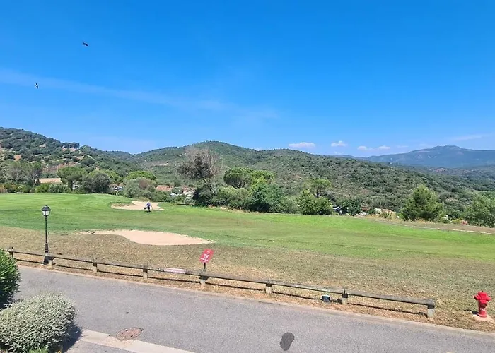 Cap Esterel 4 Pers Equipe, Belle Vue Golf, Centre Village Pierre & , Parking Inclus Et 5 Piscines Acces Gratuit, Clim, Wifi, Tv, Lave-vaisselle Et Lave-linge,four, Plancha Апартаменты