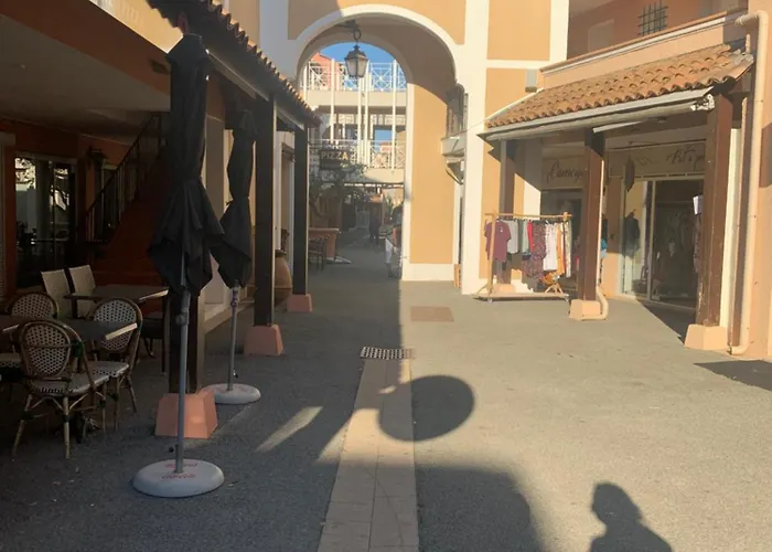 Cap Esterel 4 Pers Equipe, Belle Vue Golf, Centre Village Pierre & , Parking Inclus Et 5 Piscines Acces Gratuit, Clim, Wifi, Tv, Lave-vaisselle Et Lave-linge,four, Plancha Сен-Рафаэль